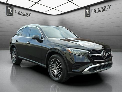 Used 2023 Mercedes-Benz GLC 300 4MATIC w/ Exclusive Trim Package image 1