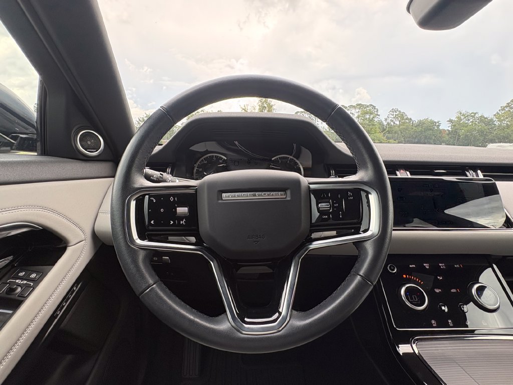 Used 2023 Land Rover Range Rover Evoque R-Dynamic SE AWD/4WD image 13