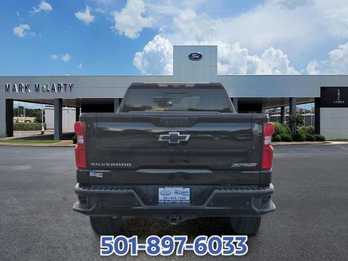 Used 2022 Chevrolet Silverado 1500 ZR2 w/ Technology Package AWD/4WD image 4