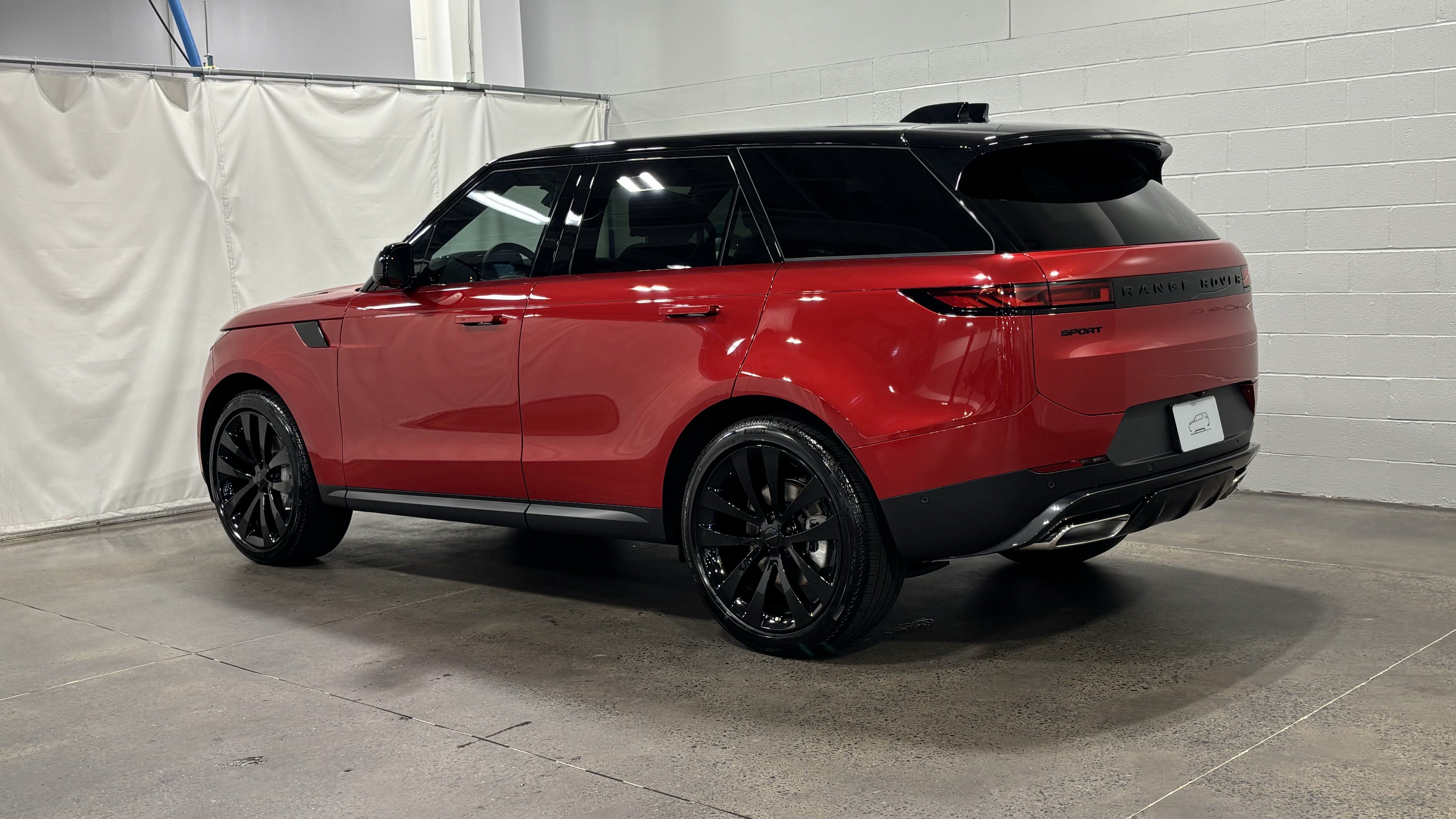 New 2026 Land Rover Range Rover Sport SE AWD/4WD image 12