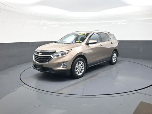 Used 2018 Chevrolet Equinox LT w/ Sun & Infotainment Package AWD/4WD image 7