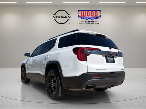 Used 2023 GMC Acadia AT4 w/ Technology Package AWD/4WD image 4