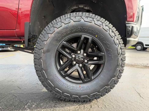 Used 2020 Chevrolet Silverado 1500 LT Trail Boss AWD/4WD image 14