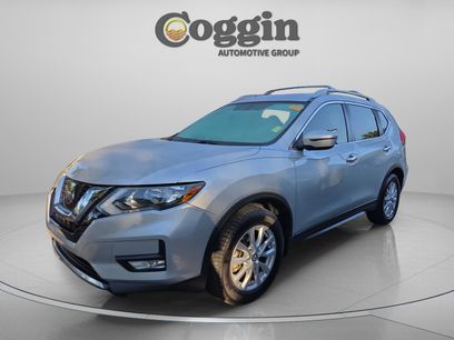 Used 2017 Nissan Rogue SV