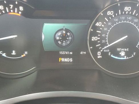 Used 2013 Lincoln MKZ image 24