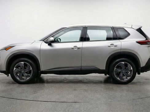 Used 2025 Nissan Rogue SV FWD image 5