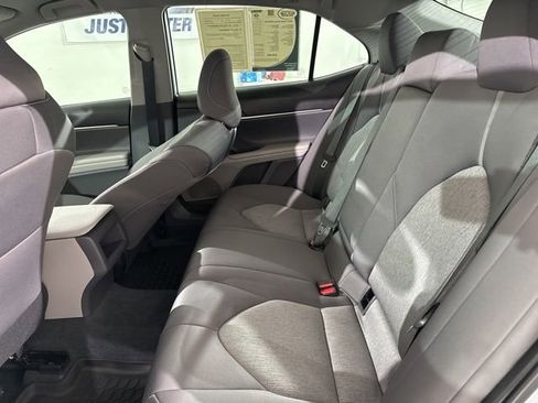 Used 2022 Toyota Camry LE image 16