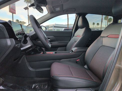 New 2026 Nissan Kicks SR FWD image 11