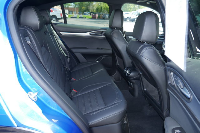Used 2024 Alfa Romeo Stelvio Veloce AWD/4WD image 28
