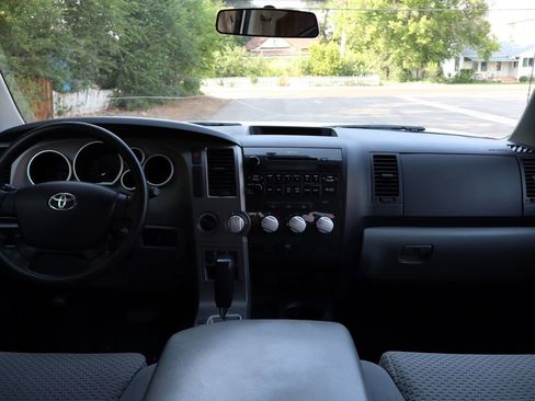 Used 2012 Toyota Tundra 4x4 Double Cab image 16