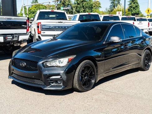 Used 2017 INFINITI Q50 Sport RWD image 3