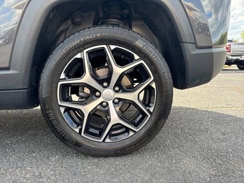 Used 2024 Jeep Compass Limited AWD/4WD image 6