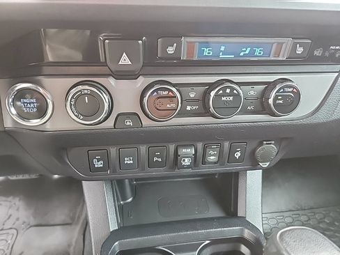 Used 2018 Toyota Tacoma TRD Pro AWD/4WD image 21