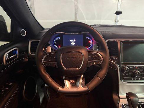 Used 2016 Jeep Grand Cherokee SRT AWD/4WD image 11