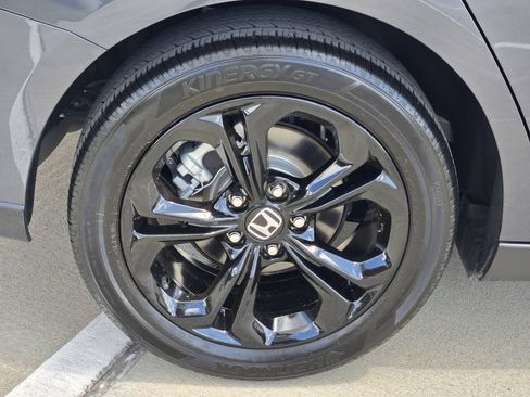 Certified 2025 Honda Accord SE image 10