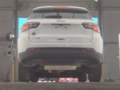 Used 2023 Jeep Compass Sport AWD/4WD image 4