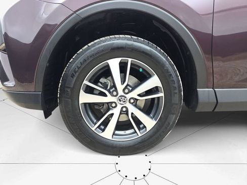 Used 2018 Toyota RAV4 XLE FWD image 31