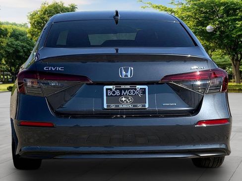 Used 2025 Honda Civic Sport image 5