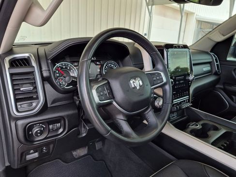 Used 2022 RAM 1500 Laramie w/ Laramie Southwest Edition RWD image 9