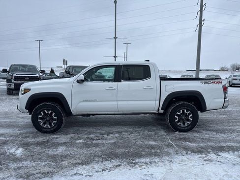 Certified 2023 Toyota Tacoma TRD Off-Road image 6