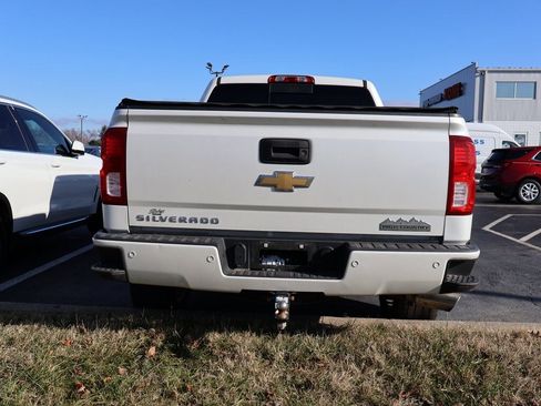 Used 2017 Chevrolet Silverado 1500 High Country image 18