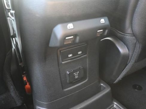 Used 2023 Jeep Wrangler Unlimited Rubicon w/ Cold Weather Group AWD/4WD image 25