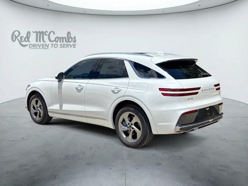 Used 2026 Genesis GV70 2.5T Select AWD/4WD image 3