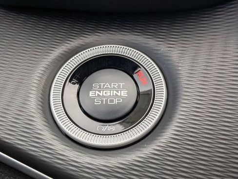 New 2025 Jeep Grand Cherokee L Laredo w/ Luxury Tech Group I image 32