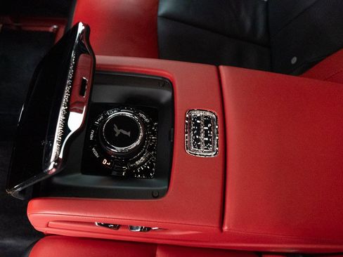 Certified 2024 Rolls-Royce Phantom Sedan w/ The Phantom Package image 30