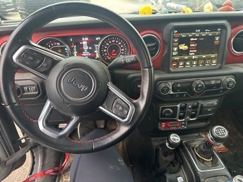 Used 2021 Jeep Wrangler Unlimited Rubicon image 13