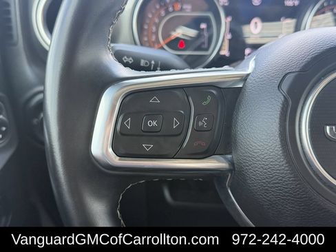 Used 2022 Jeep Wrangler Unlimited Sahara AWD/4WD image 14