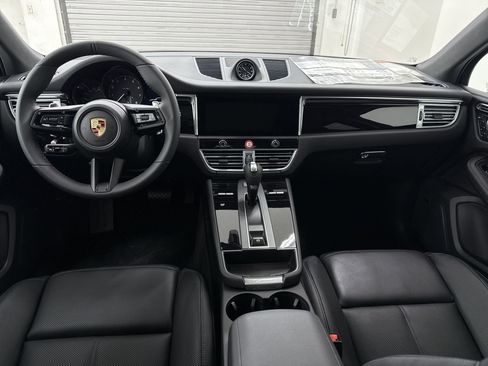 New 2025 Porsche Macan image 15