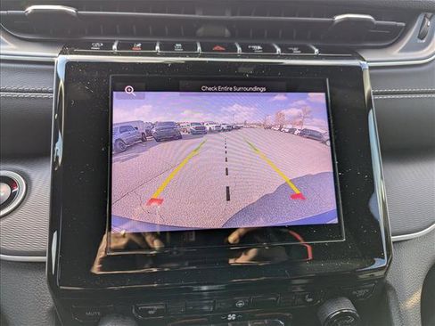 New 2025 Jeep Grand Cherokee Altitude image 18