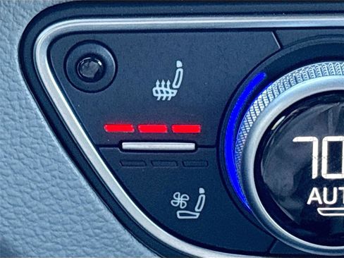 Used 2022 Audi Q5 2.0T Prestige w/ Prestige Package image 23