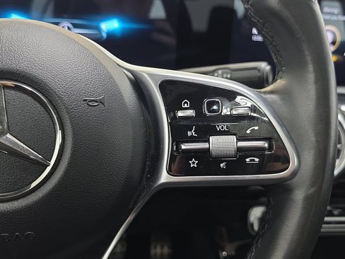 Used 2022 Mercedes-Benz CLA 250 4MATIC image 17
