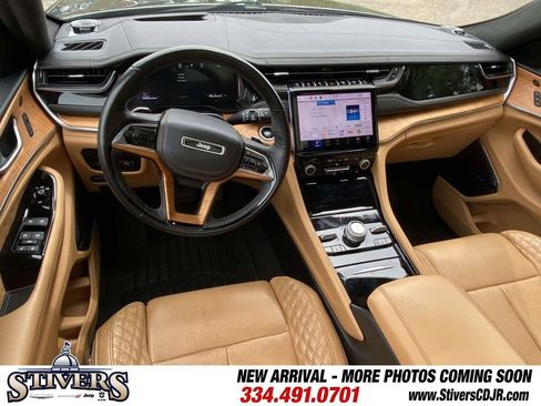 Used 2023 Jeep Grand Cherokee Summit AWD/4WD image 47