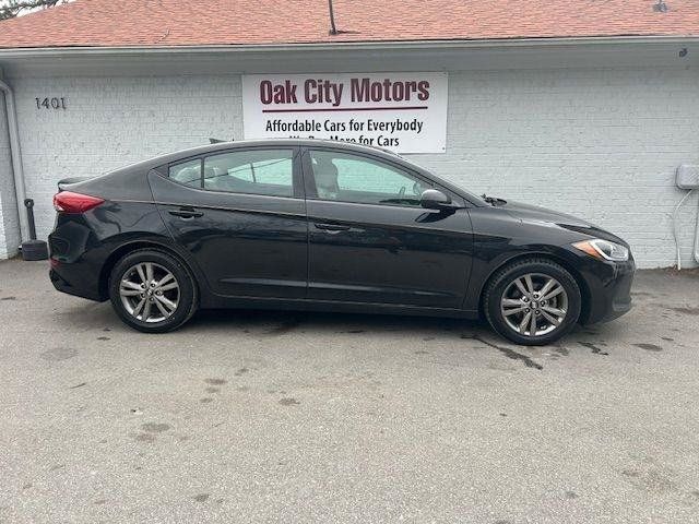 Used 2017 Hyundai Elantra SE FWD image 4