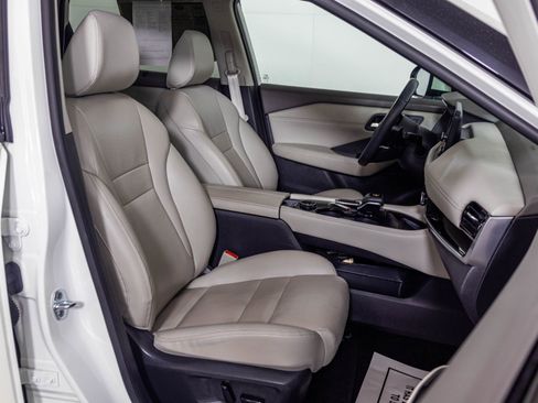 Used 2023 Nissan Rogue SL w/ SL Premium Package image 47