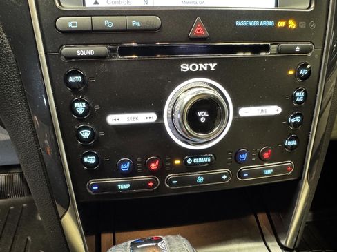 Used 2018 Ford Explorer Limited w/ Equipment Group 301A image 23