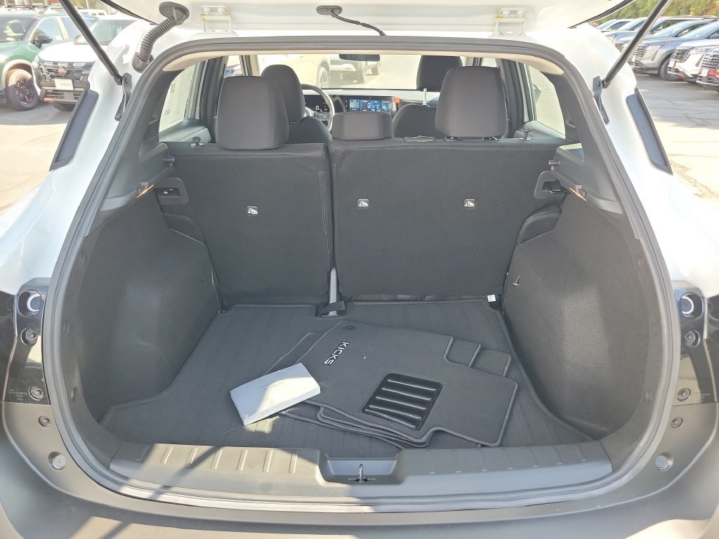 New 2027 Nissan Kicks S FWD image 13