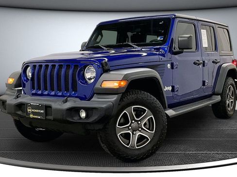 Used 2018 Jeep Wrangler Unlimited Sport S AWD/4WD image 3