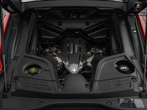 Used 2023 Maserati MC20 Coupe image 19