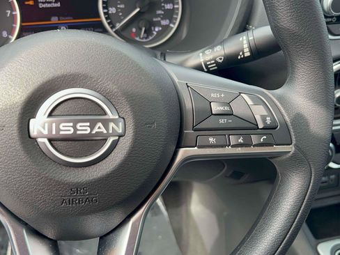 Used 2025 Nissan Sentra SV image 20