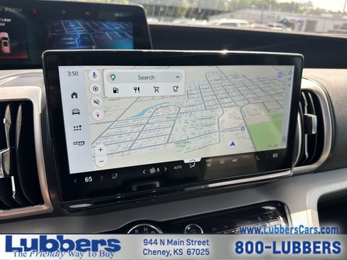 Used 2025 Ford Expedition Active AWD/4WD image 18