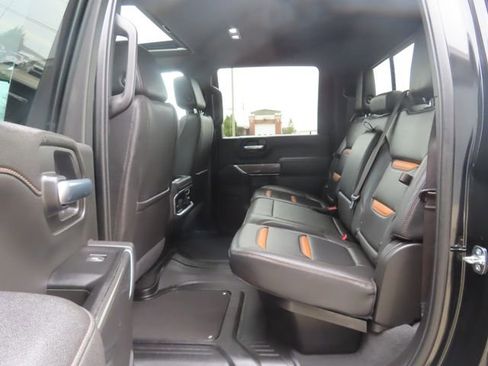 Used 2023 GMC Sierra 2500 AT4 w/ AT4 Premium Plus Package AWD/4WD image 23