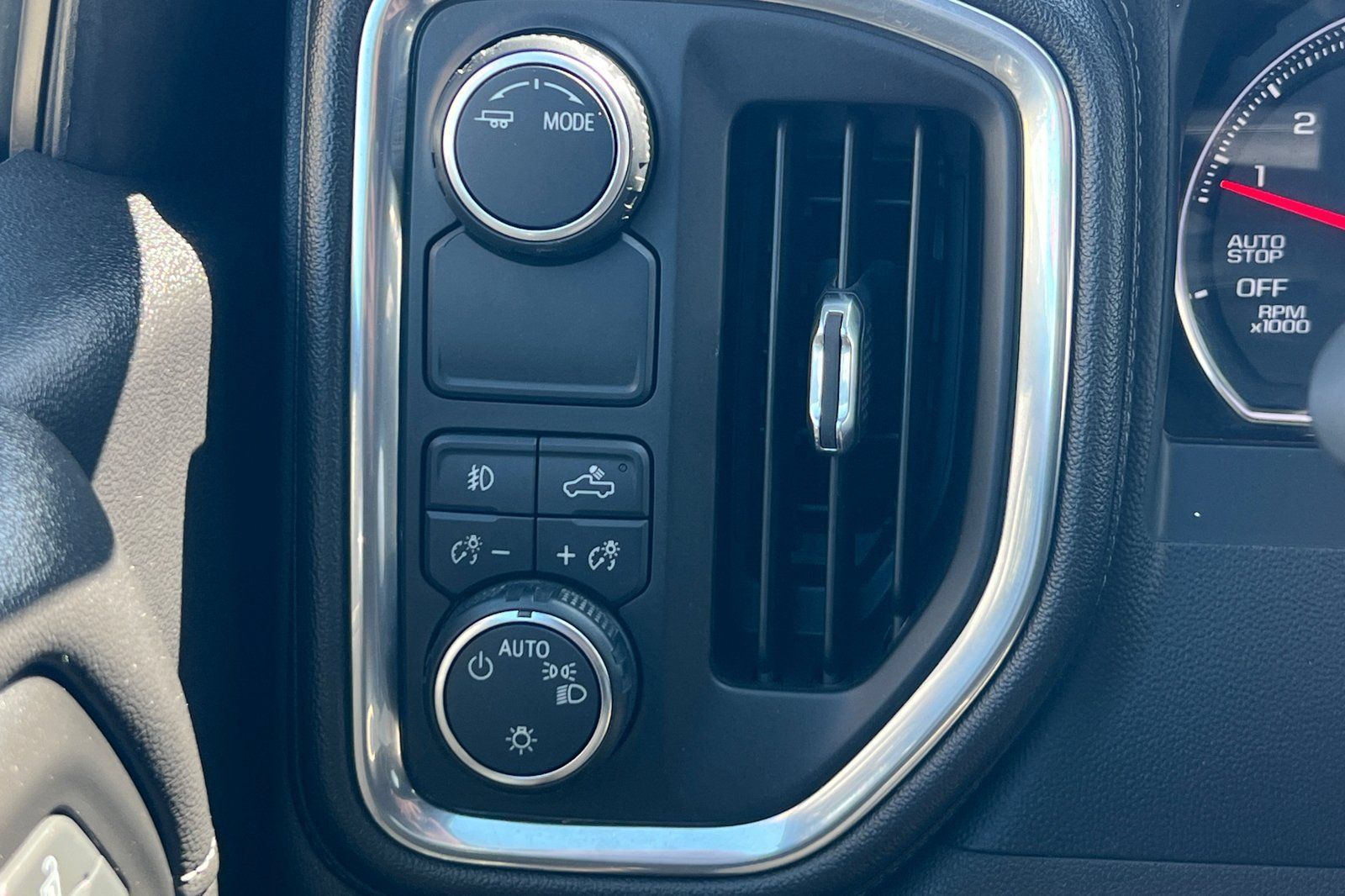 Used 2020 Chevrolet Silverado 1500 RST w/ All-Star Edition RWD image 35