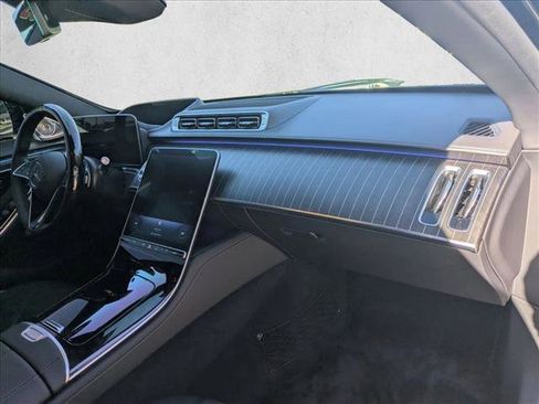 Used 2026 Mercedes-Benz Maybach S 680 4MATIC image 22