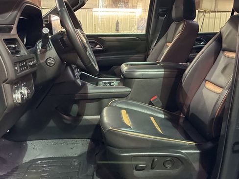 Used 2024 GMC Yukon AT4 w/ Technology Package image 15