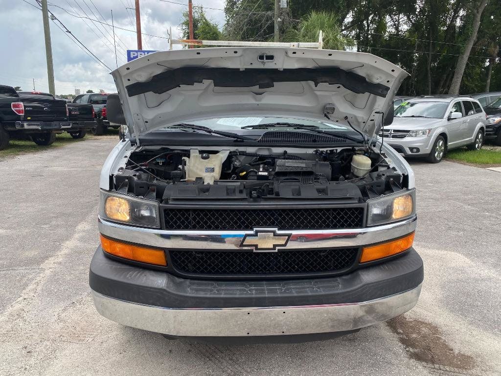 Used 2016 Chevrolet Express 2500 LT w/ LT Preferred Equipment Group RWD image 23