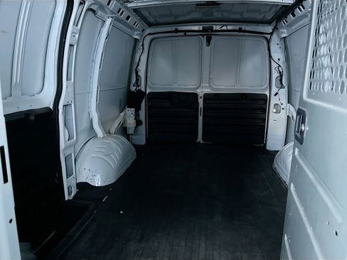 Used 2024 GMC Savana 2500 w/ Driver Convenience Package image 23